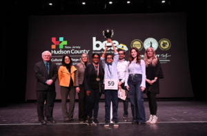 Estudiante de Jersey City gana el Concurso de Ortografía del Condado de Hudson por segundo año consecutivo