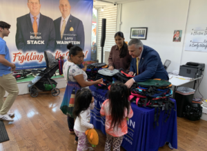 Assemblyman Wainstein Distributes Back Packs