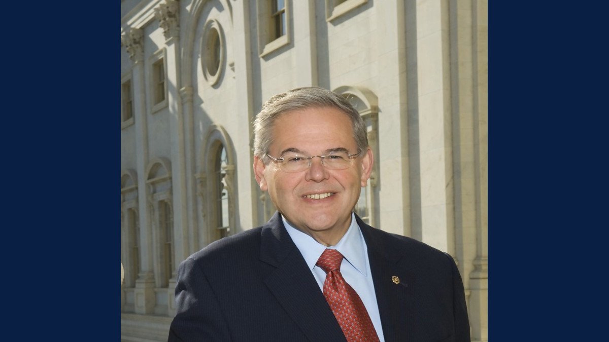 Menendez lawyers urge Second Circuit to toss corruption convictions; panel issues no ruling