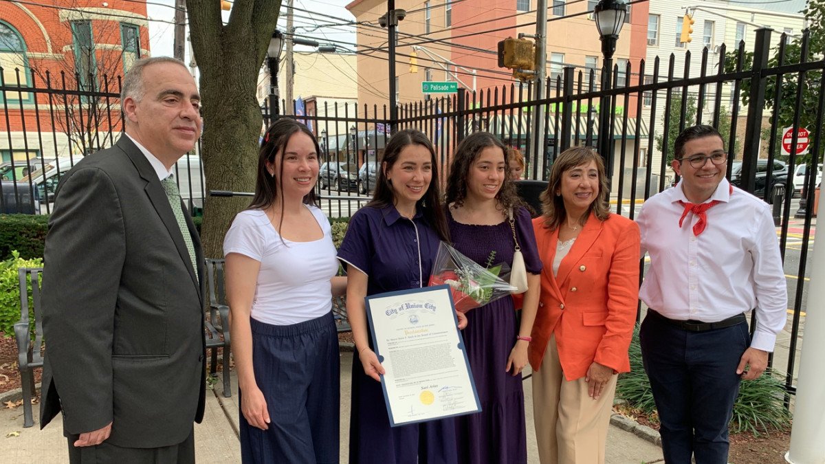 Union City Celebrates Costa Rican Independence