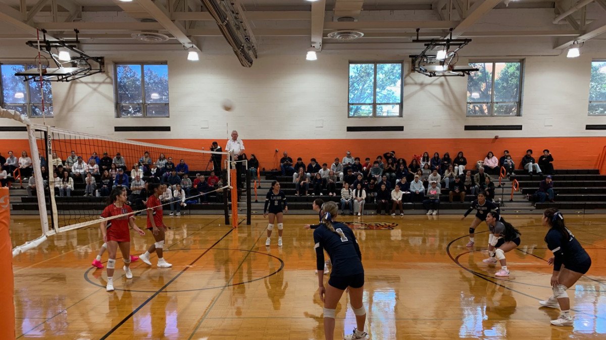 Secaucus Defeats Union City To Win County Volleyball Championship