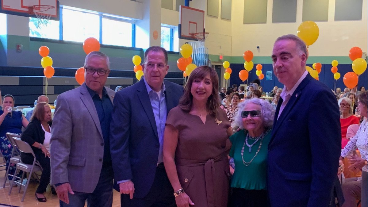 Union City Celebrates Hispanic Heritage With Seniors